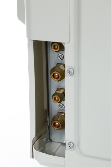 Внешний блок мульти сплит-системы на 3 комнаты Lanzkraft Free match  LMO3-80A1