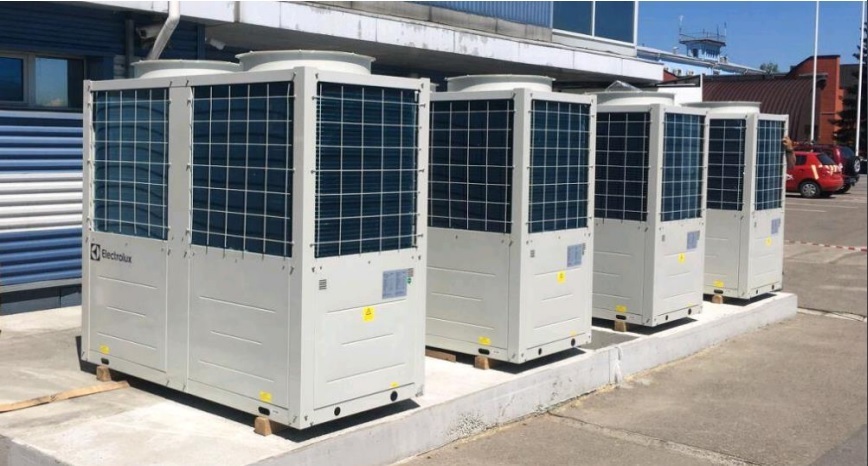 Чиллер с воздушным охлаждением Electrolux EMASC-440
